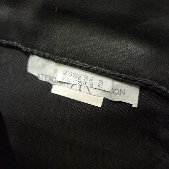 Zara Woman Slim Fit Coated Cropped Pants Size 6 Black Skinny Raw Hem High Rise - Picture 5 of 7